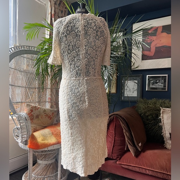 Nina Ricci Size 42 cream - Picture 2 of 5